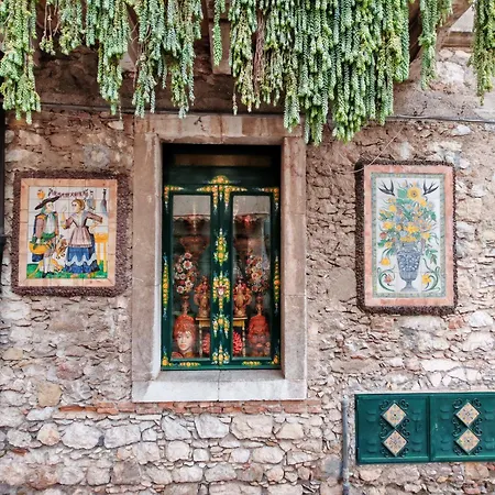 Lägenhet Casa Aragona In The Heart Of Taormina